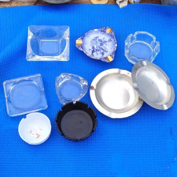 Ashtray Lot - Picture 1 of 4